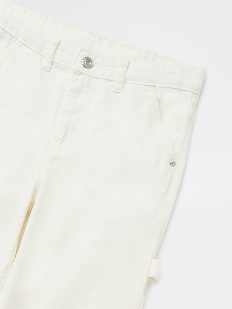 Y&F Kids Boys Off-White Solid Mid-Rise Denim Trousers
