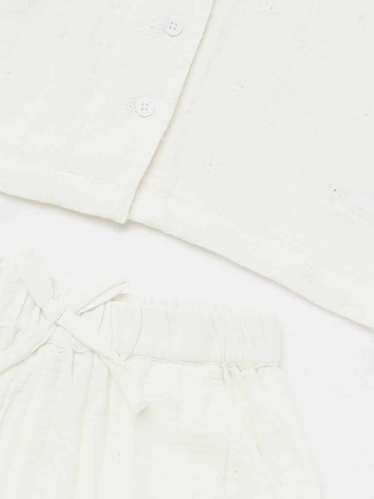 Y&F Kids Girls White Floral-Detail Cotton Shirt and Shorts Set