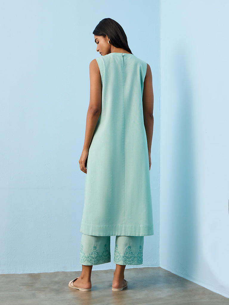 Utsa Aqua Floral Embroidered Cotton-Blend A-Line Kurta