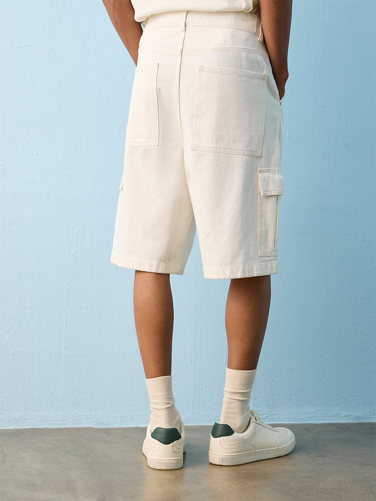 Nuon Off-White Relaxed-Fit Mid-Rise Denim Cargo Shorts