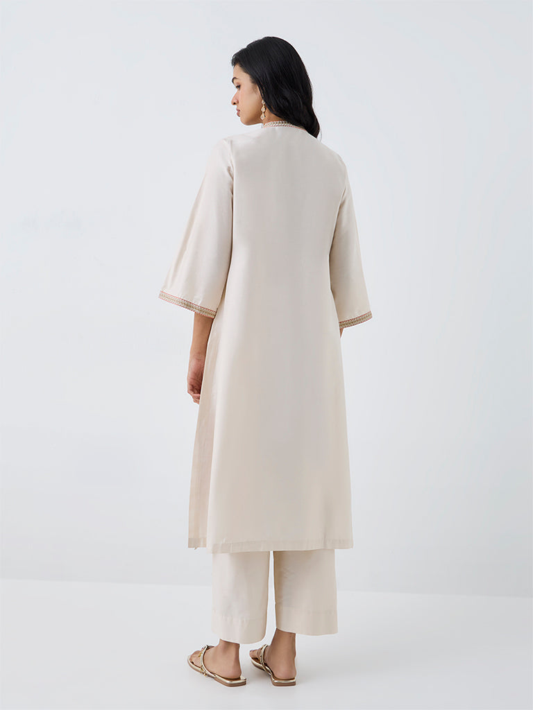 Utsa Ivory Floral Detailed A-Line Kurta