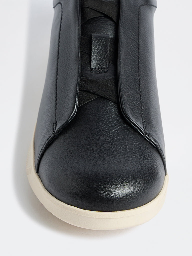 SOLEPLAY Black Leather Slip-On Sneakers