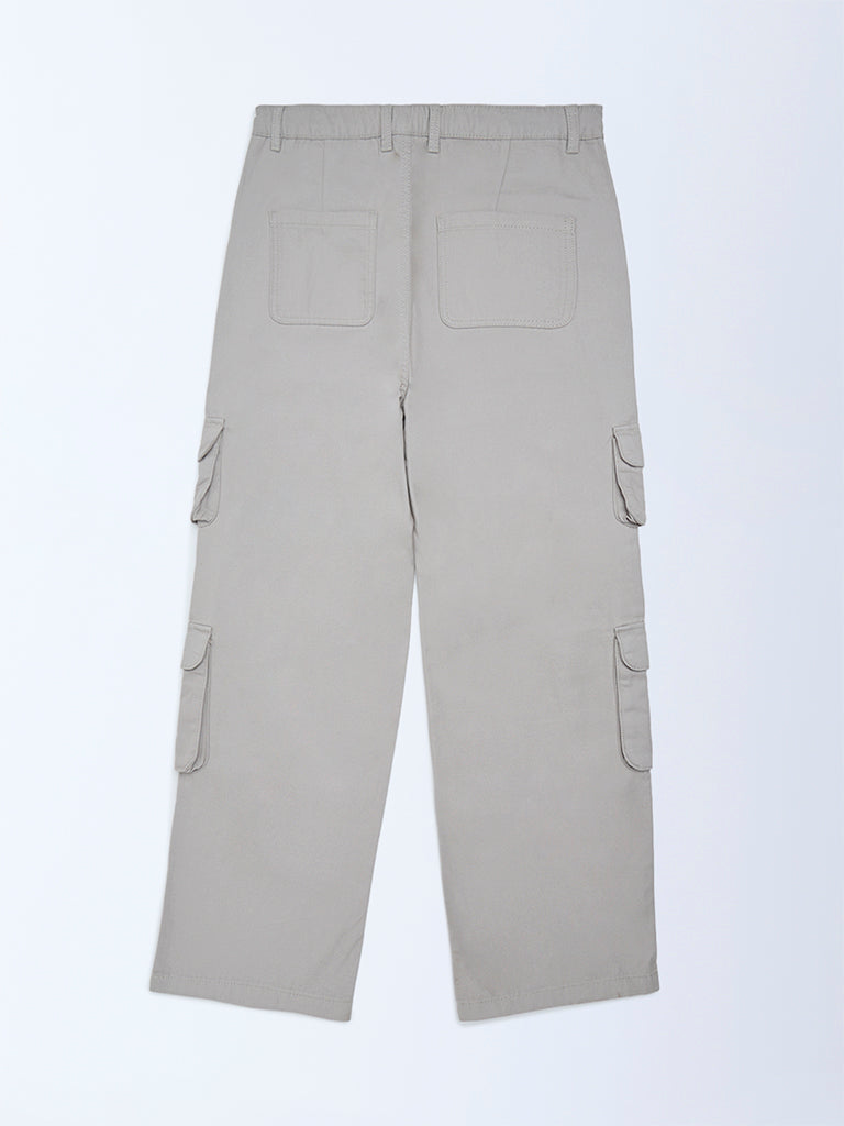 Y&F Kids Girls Grey Cargo-Style Mid-Rise Cotton Trousers