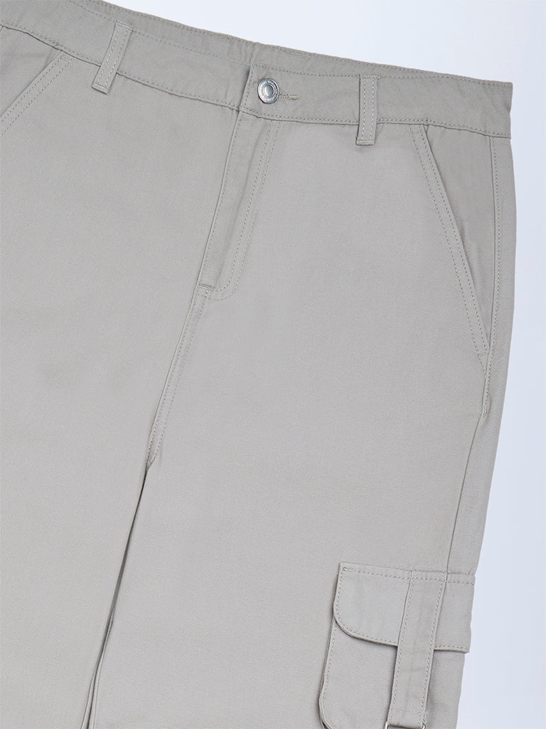 Y&F Kids Girls Grey Cargo-Style Mid-Rise Cotton Trousers