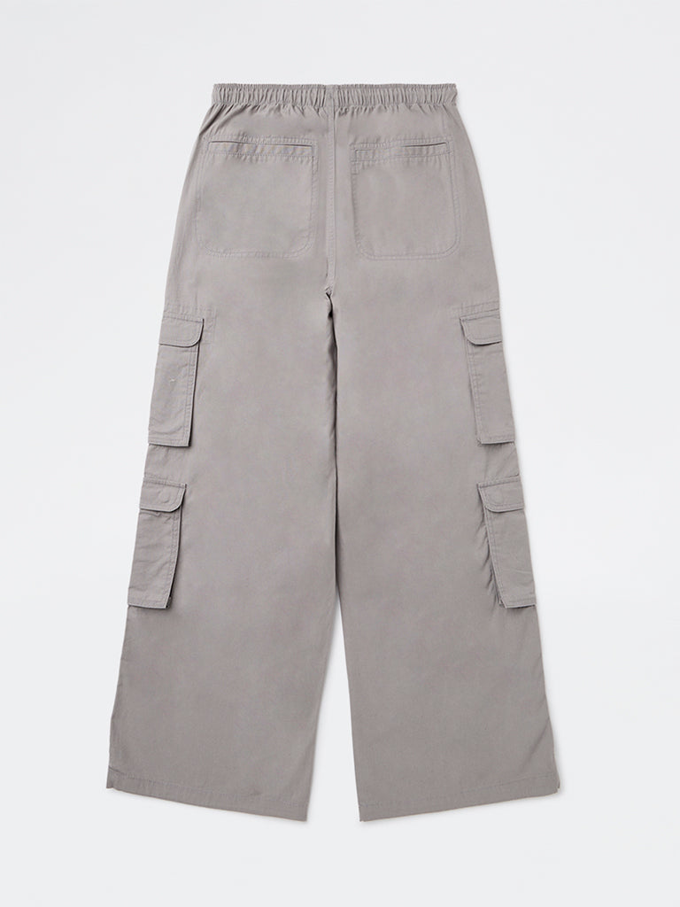 Y&F Kids Girls Grey Cargo-Style Mid-Rise Cotton Pants