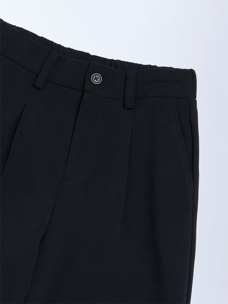 Y&F Kids Girls Black Solid High-Rise Trousers