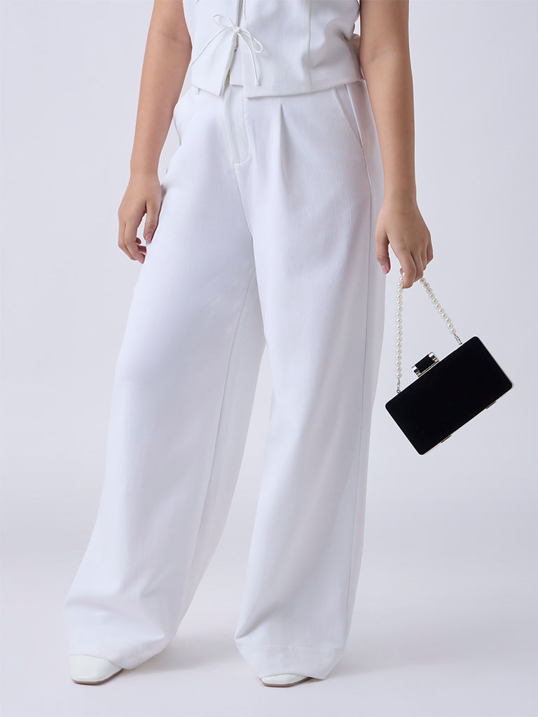 Y&F Kids Girls White Solid High-Rise Trousers