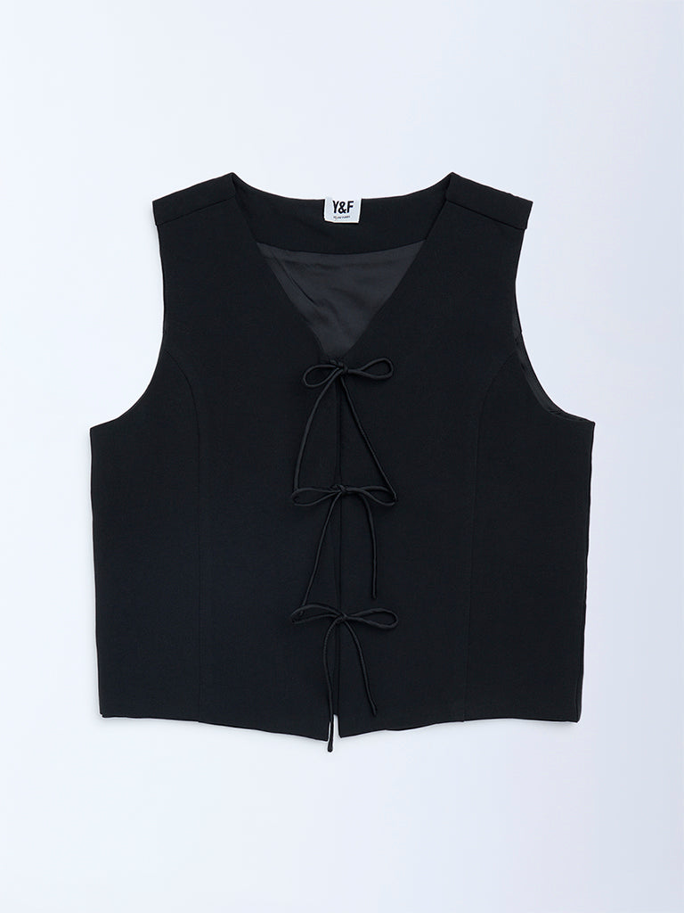 Y&F Kids Girls Black Solid Waistcoat
