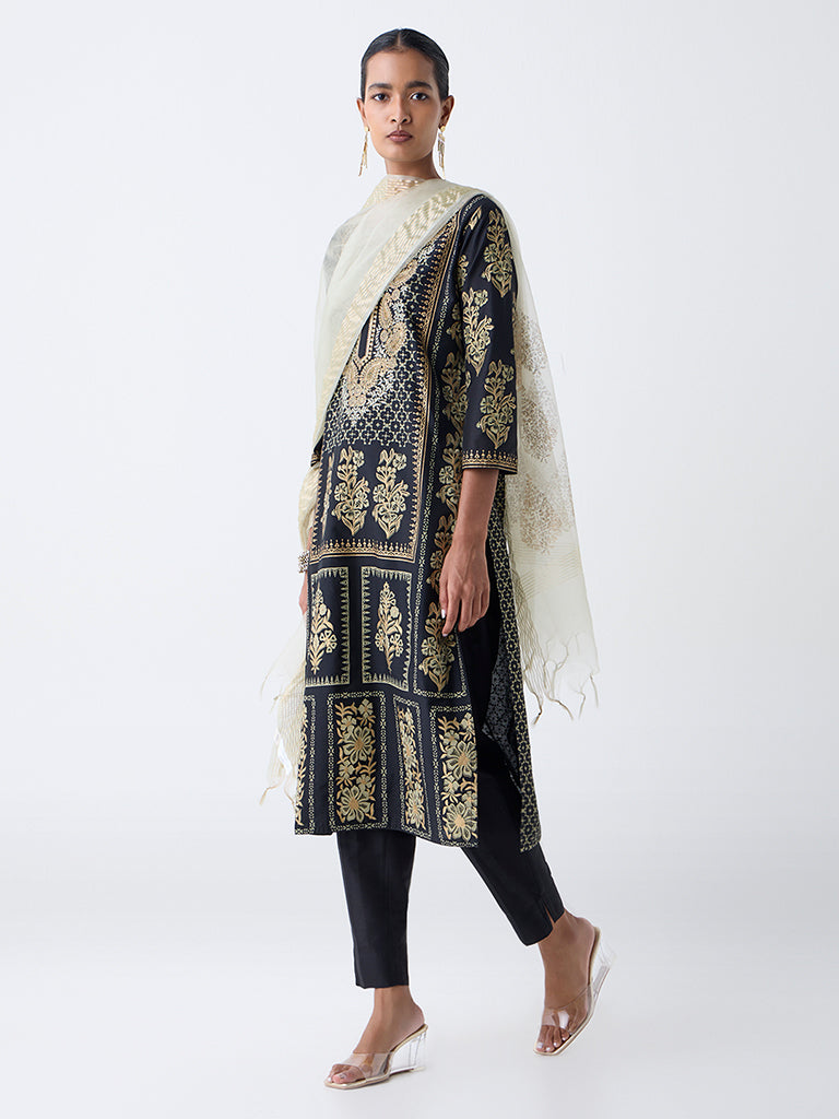 Vark Black Paisley Design Straight Ethnic Set