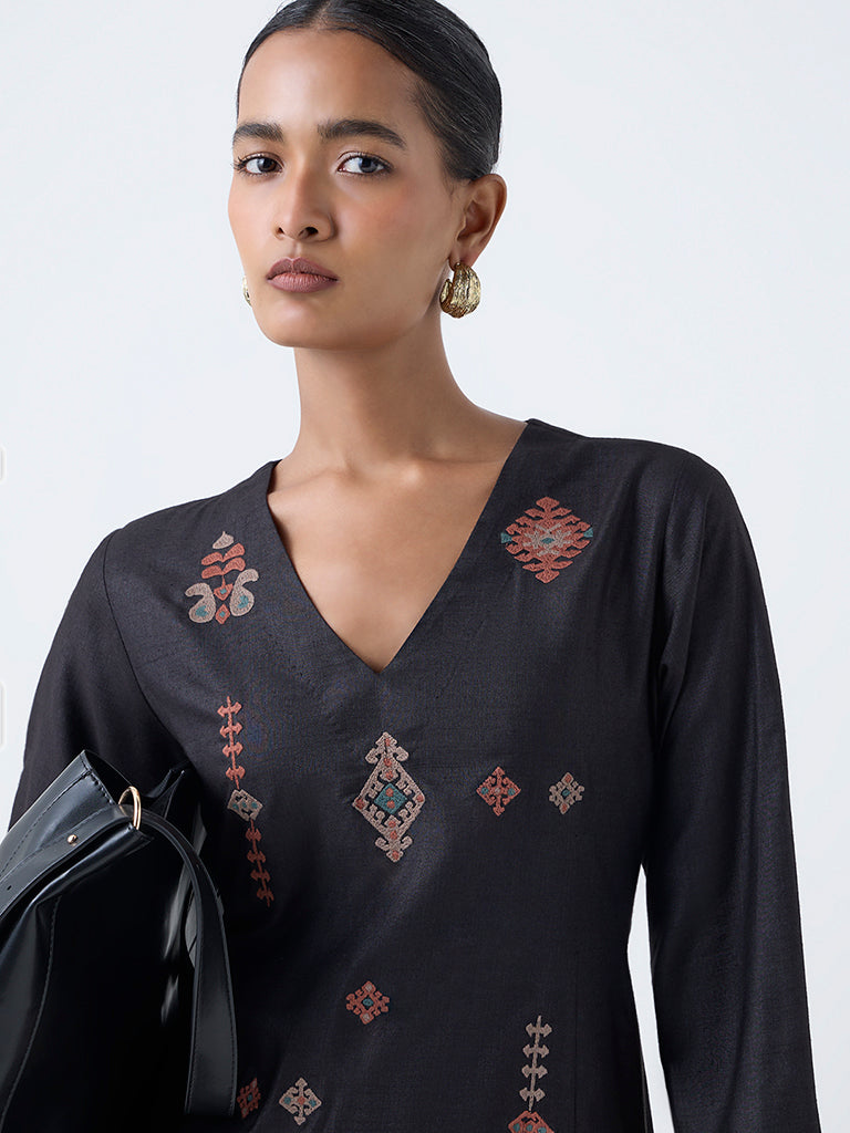 Zuba Black Embroidered A-Line Kurta