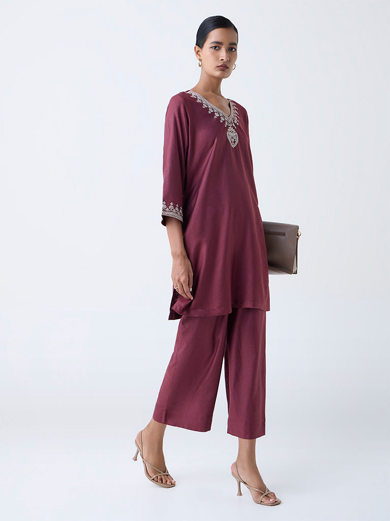 Zuba Maroon Floral Embroidered A-Line Kurta