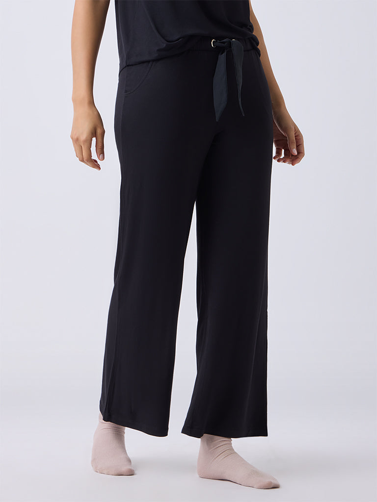 Wunderlove Black High-Rise Pants