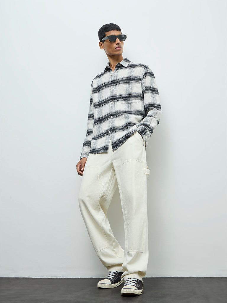 Nuon Black Checks Printed Relaxed-Fit Cotton Shirt