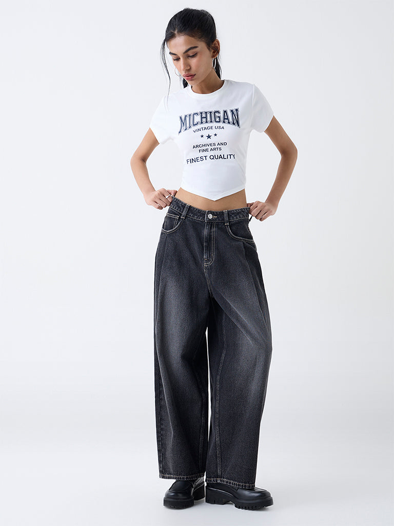 Nuon White Text Pattern Cotton-Blend T-Shirt