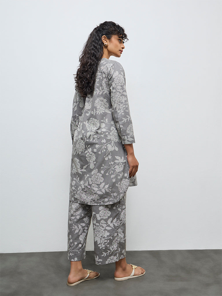 Utsa Grey Floral Cotton-Blend Straight Kurta