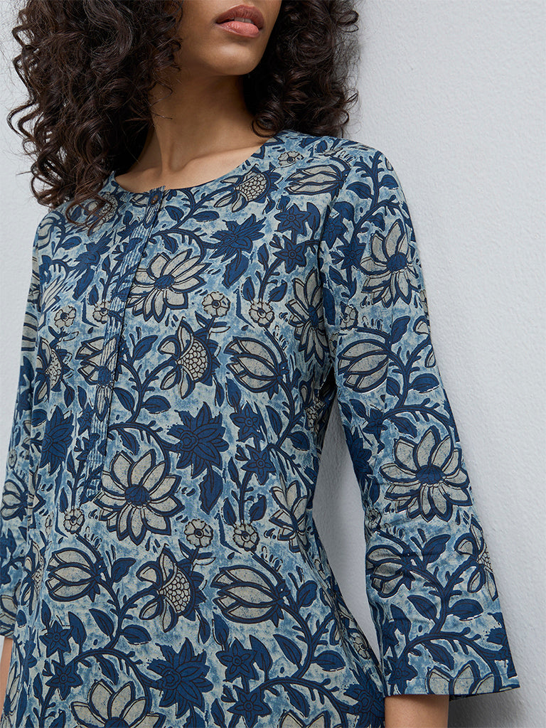 Utsa Blue Floral Design Cotton Straight Kurta