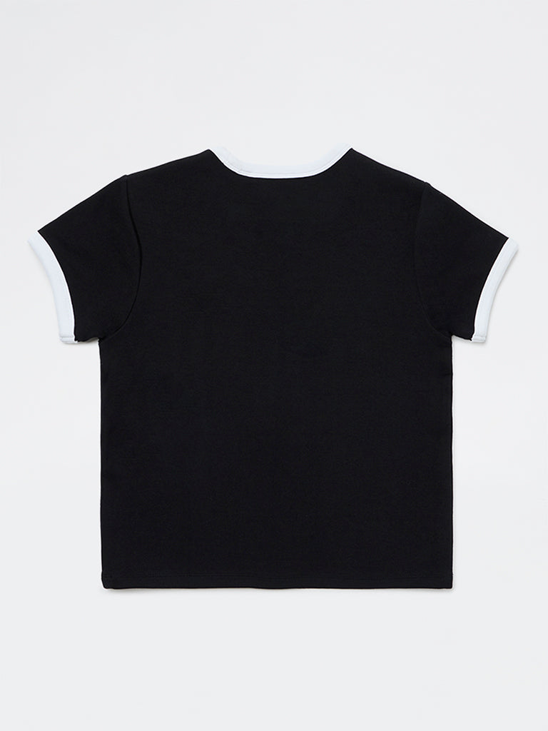 Y&F Kids Girls Black Text Detailed Cotton-Blend T-Shirt