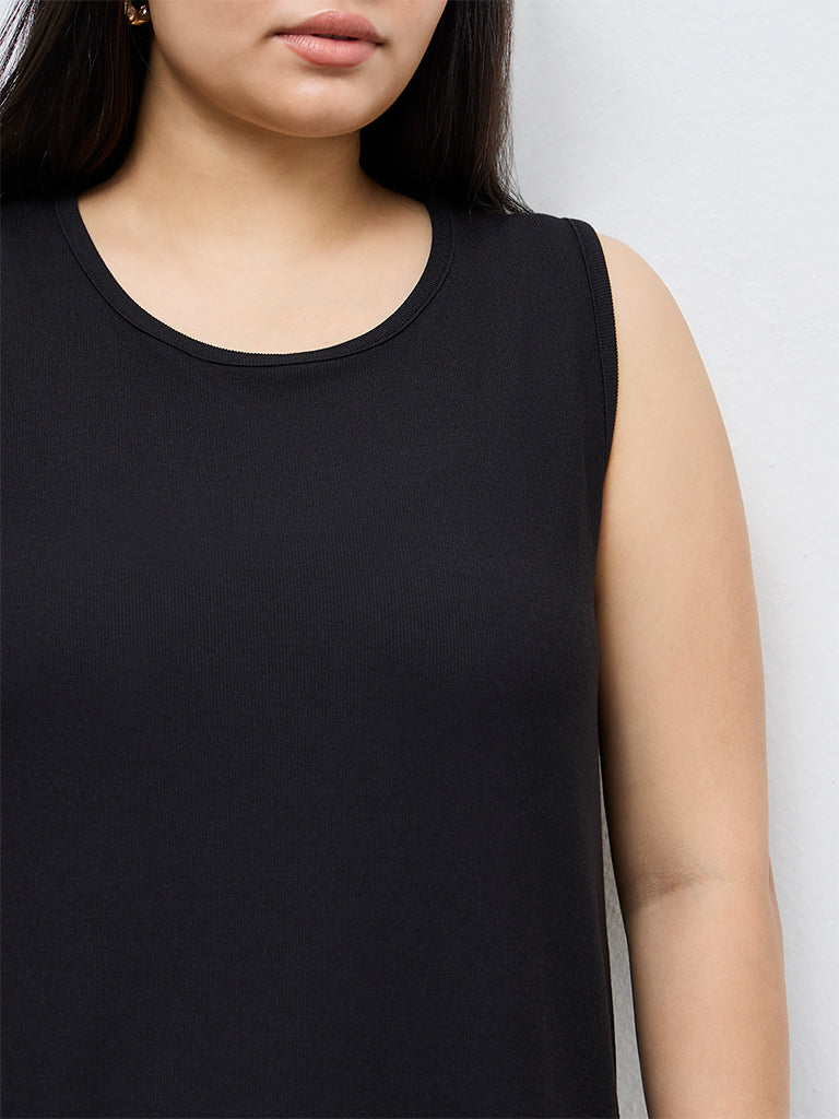 Gia Black Solid Top