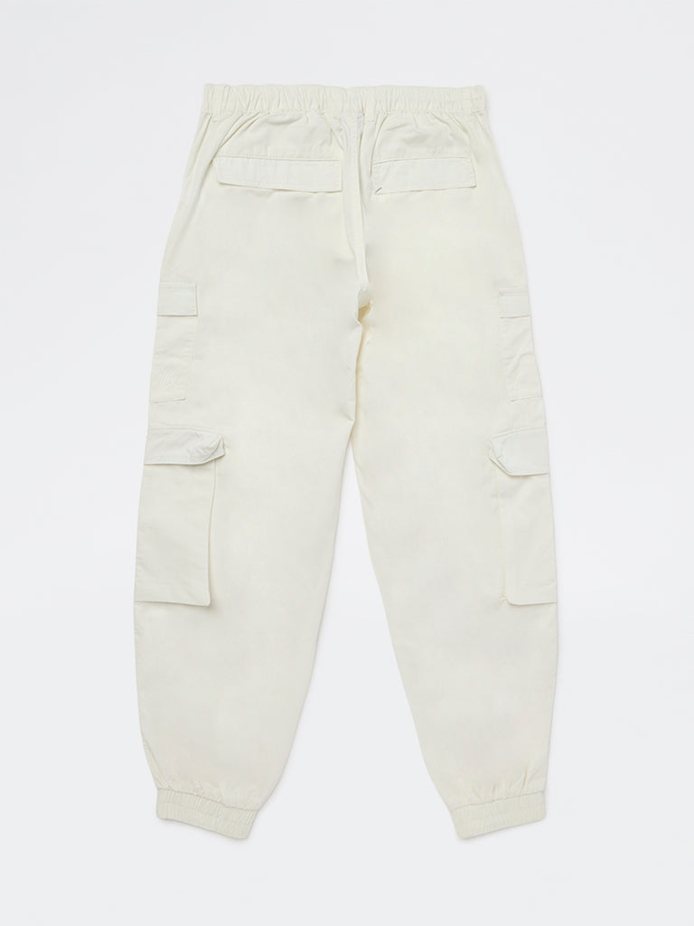 Y&F Kids Boys Off-White Mid-Rise Cotton Cargo Pants