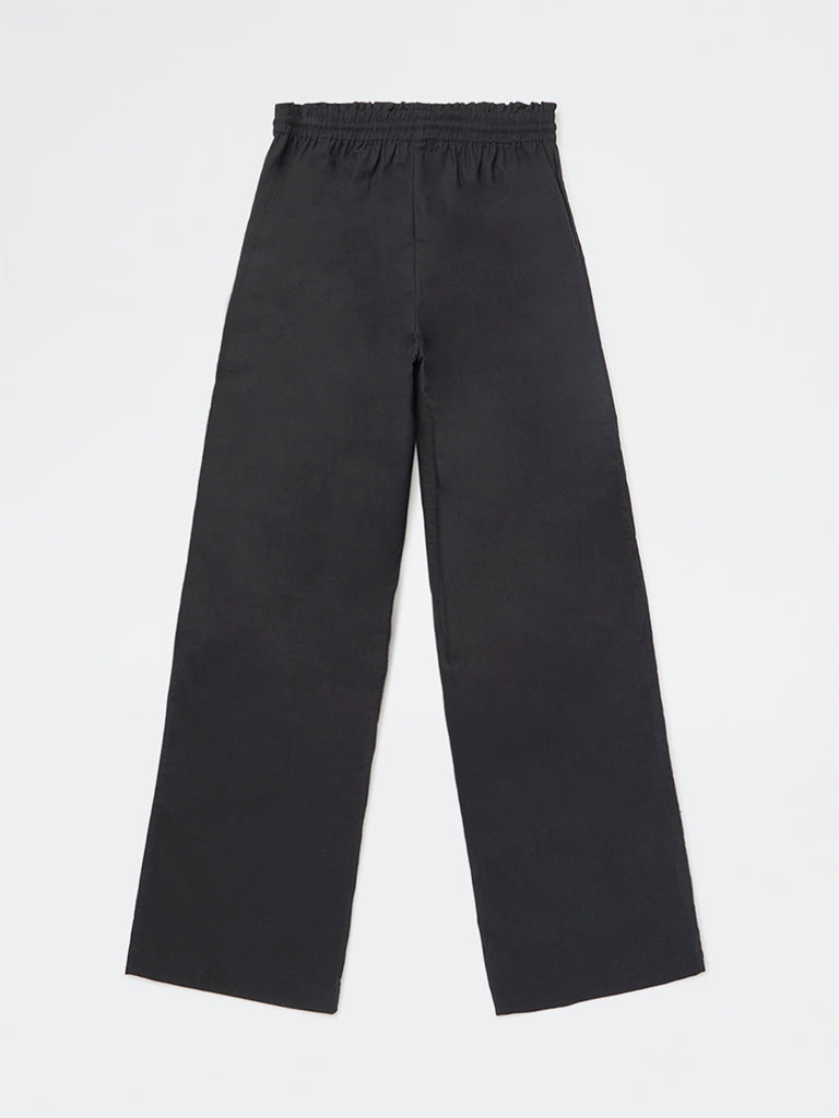 Y&F Kids Girls Black Solid High-Rise Cotton Trousers