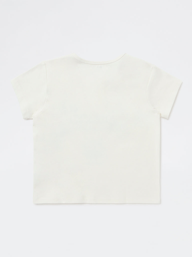 Y&F Kids Girls White Printed Cotton-Blend T-Shirt