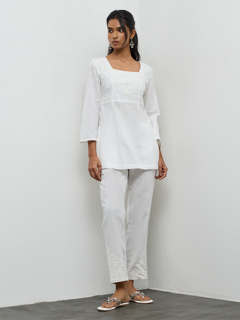 Utsa White Floral Embroidered Cotton Pants
