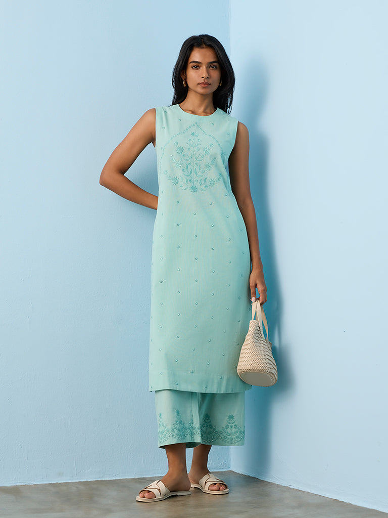 Utsa Aqua Floral Embroidered Cotton-Blend A-Line Kurta