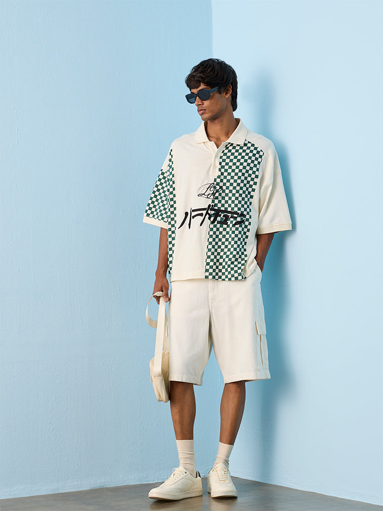 Nuon Off-White Relaxed-Fit Mid-Rise Denim Cargo Shorts