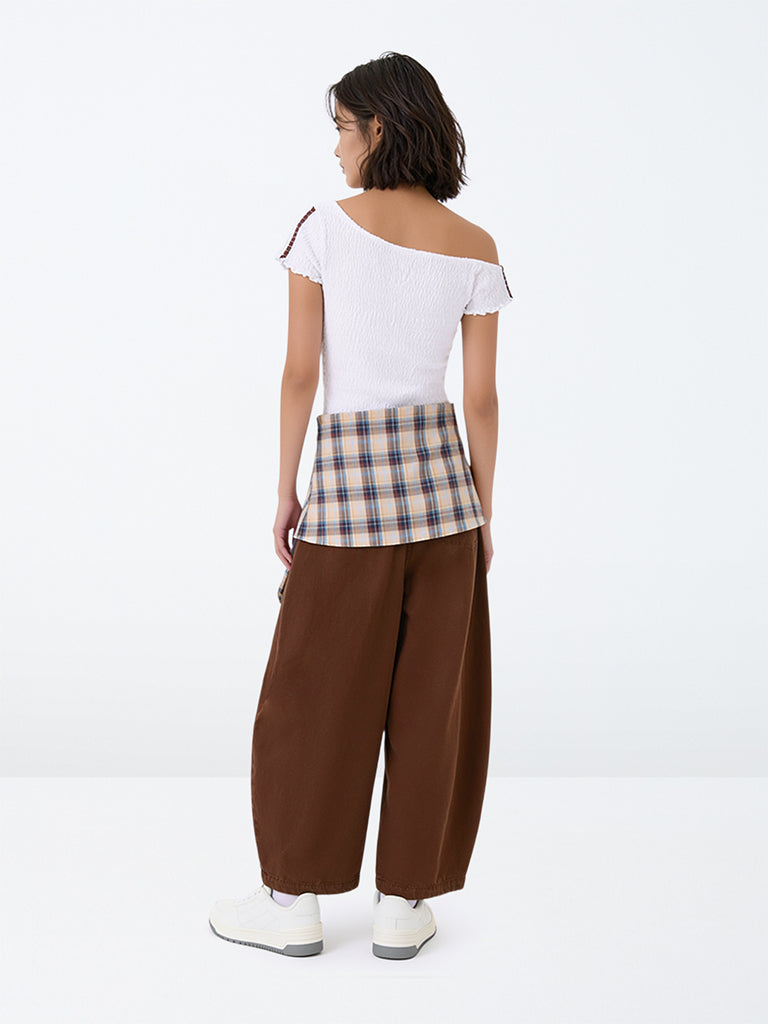 Girls Brown High-Waist Barrel Jeans with Checkered Wrap-Around Detail