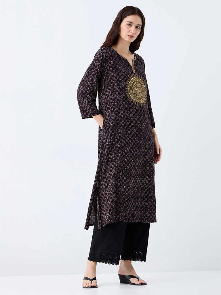 Utsa Black Floral Printed Straight Kurta