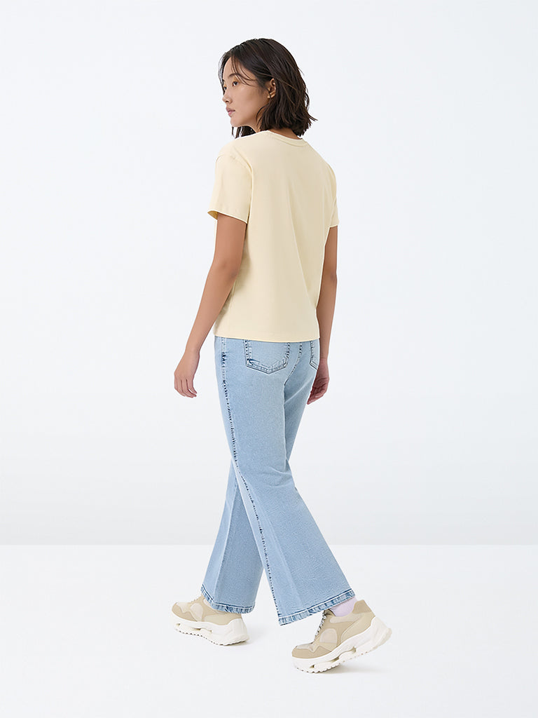 Girls Blue Faded High-Rise Bootcut Jeans with Belt