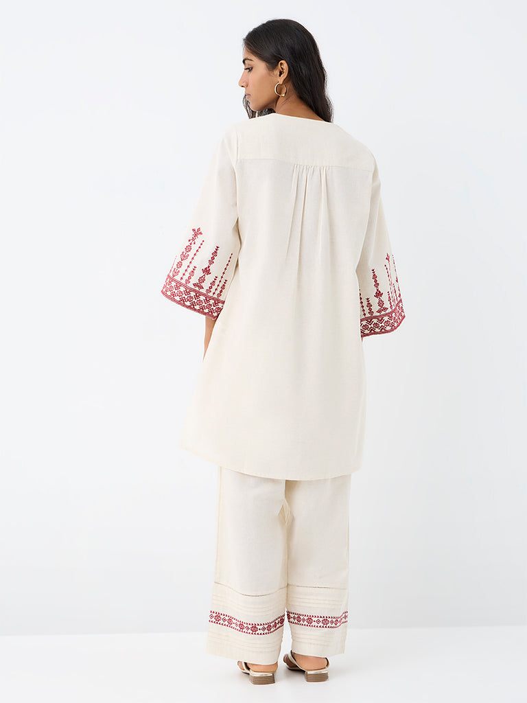 Utsa Off-White Embroidered Cotton-Blend Kurti