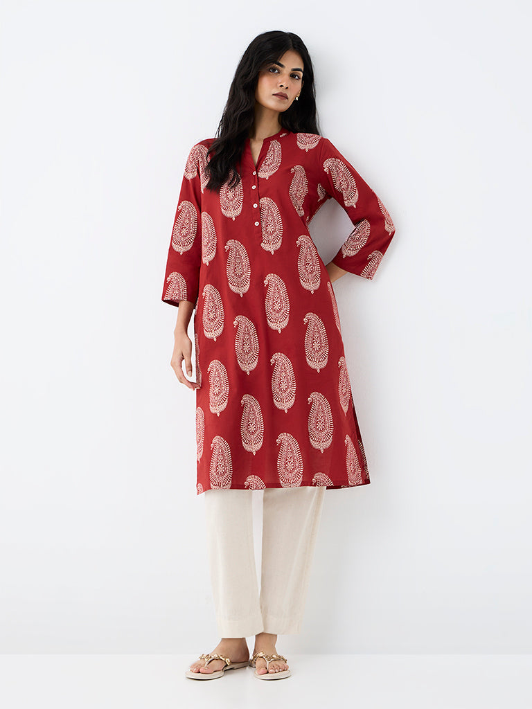 Utsa Red Paisley Printed Cotton Straight Kurta