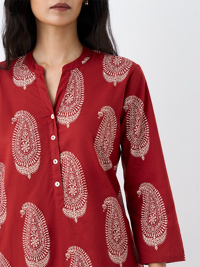 Utsa Red Paisley Printed Cotton Straight Kurta
