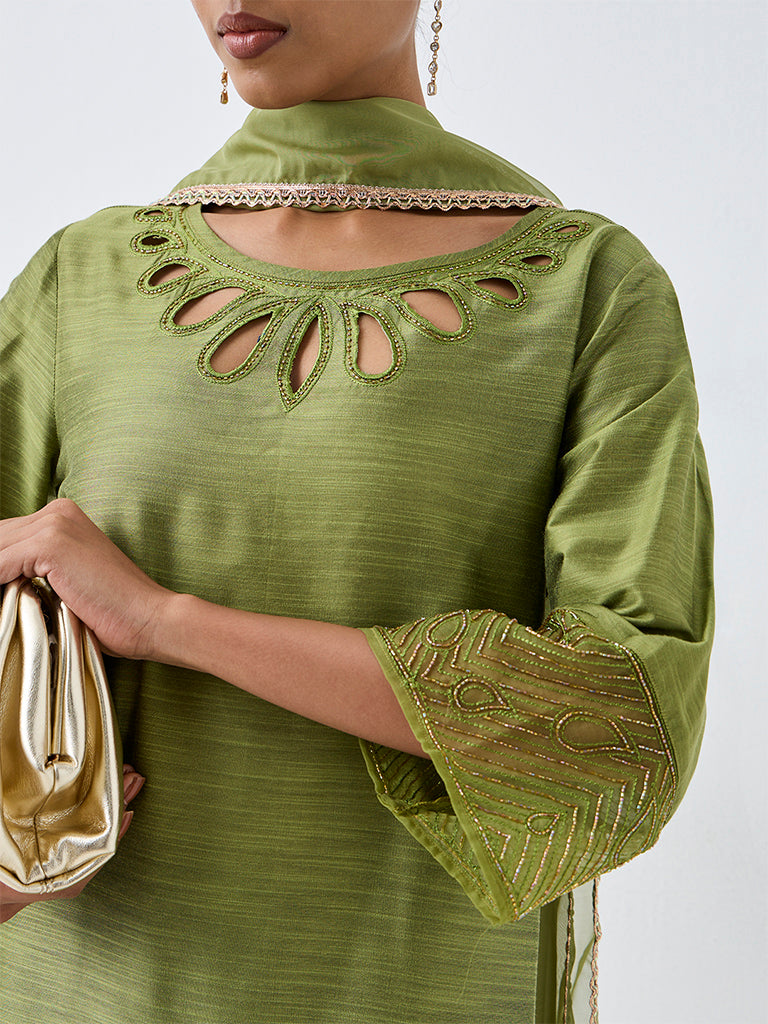Vark Green Laser Cut Detail Straight Ethnic Set