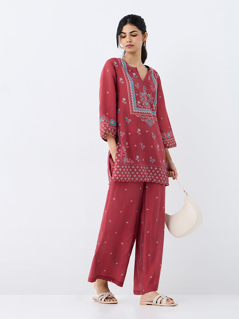 Utsa Red Floral Printed Kurti