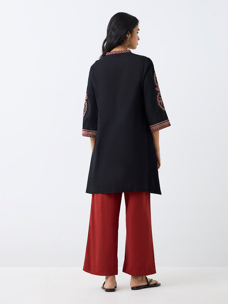 Utsa Black Floral Embroidered A-Line Kurta