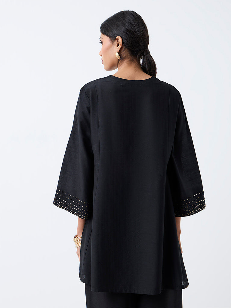 Utsa Black Floral Embroidered Tunic