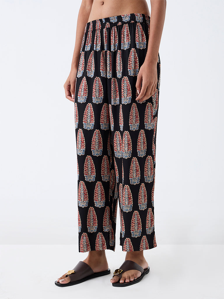 Utsa Black Floral Printed Pants