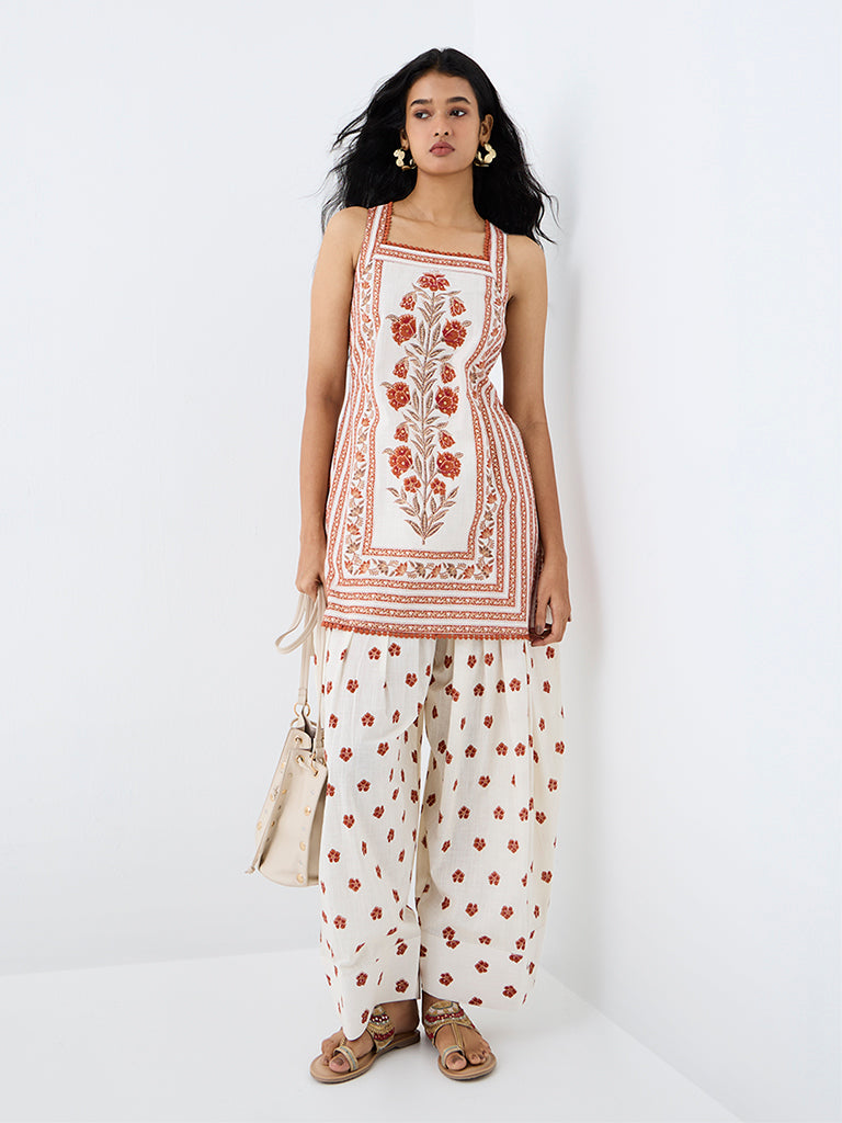 Utsa Off-White Floral Detailed Farshi Cotton Salwar