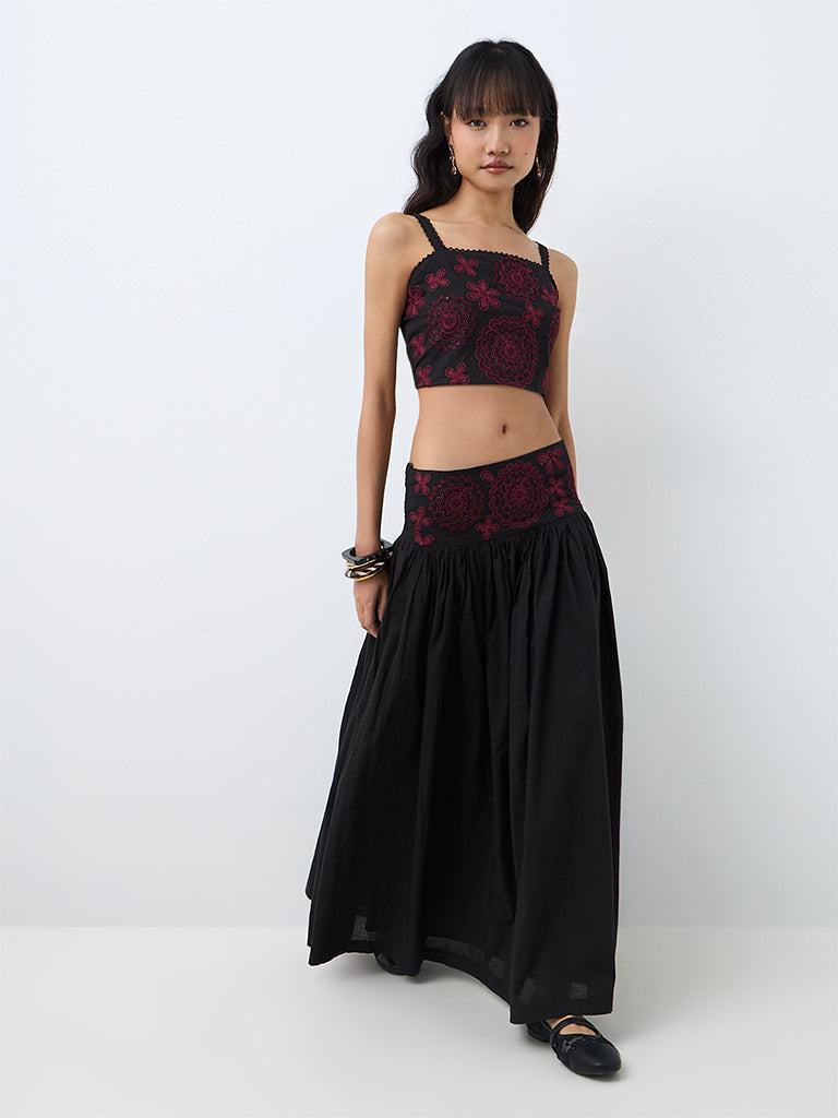Bombay Paisley Black Floral Embroidered Cotton-Blend Crop Top