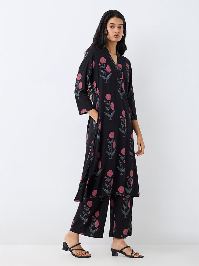 Utsa Black Foliage Pattern Cotton-Blend A-Line Kurta