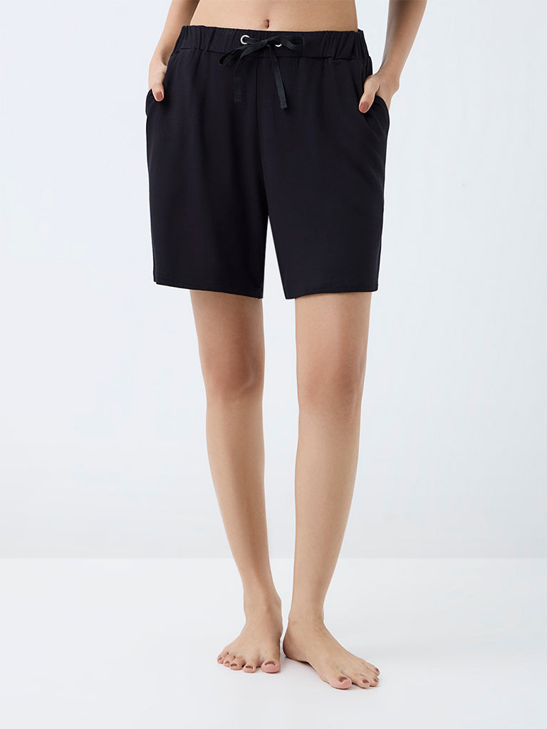 Wunderlove Black Solid High-Rise Shorts