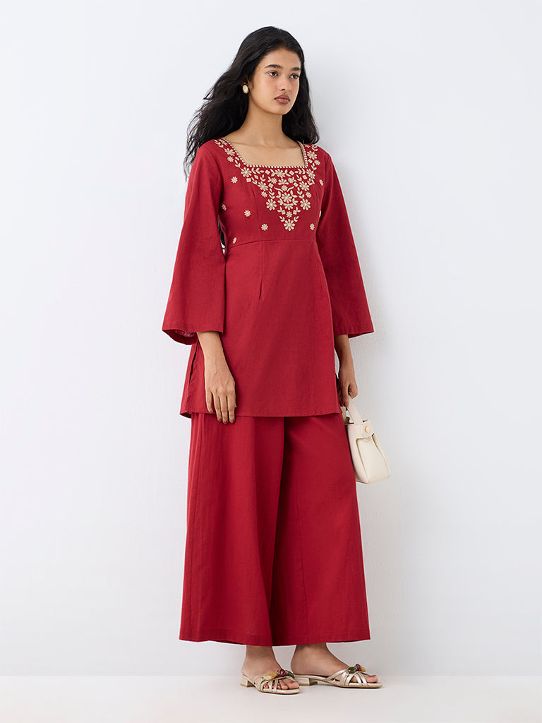 Utsa Red Floral Embroidered Kurti