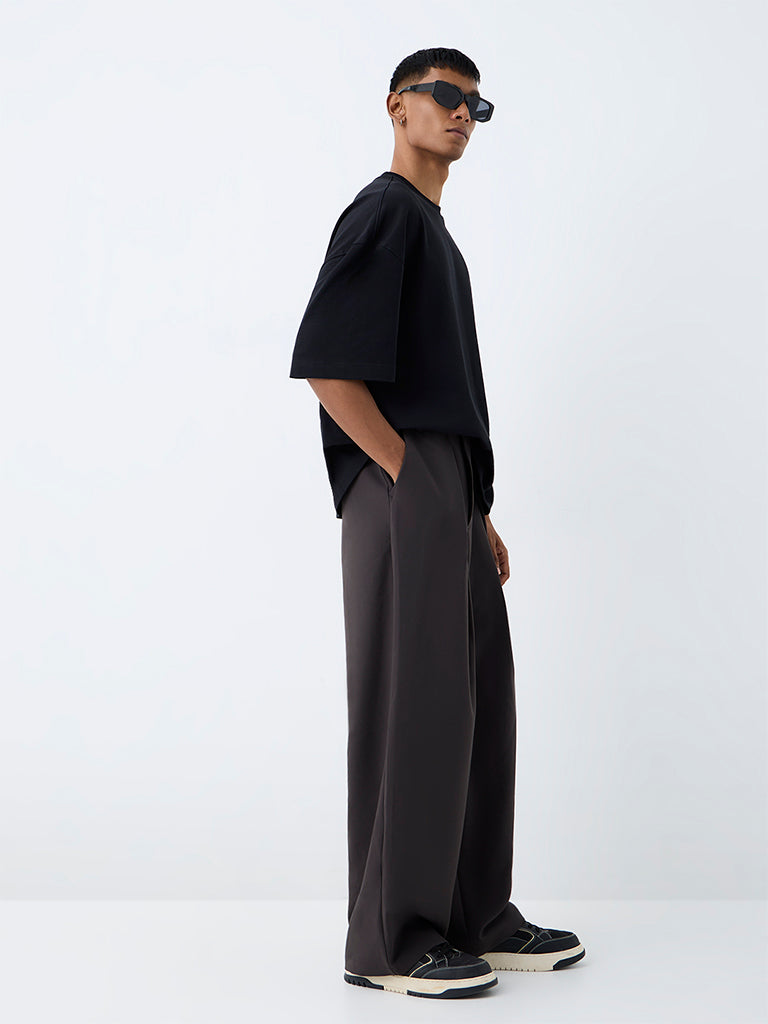 Nuon Black Solid Relaxed-Fit Cotton T-Shirt