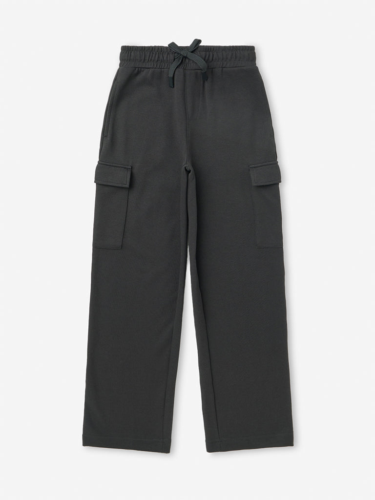 Boys Black Cargo-Style Mid-Rise Cotton Trackpants