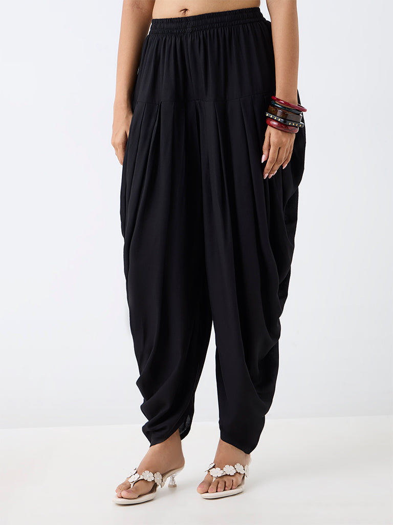 Utsa Black Solid Dhoti Pants