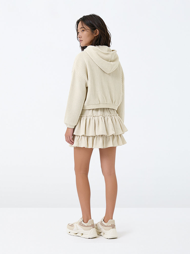 Girls Light Beige Floral Applique High-Rise Tiered Skirt